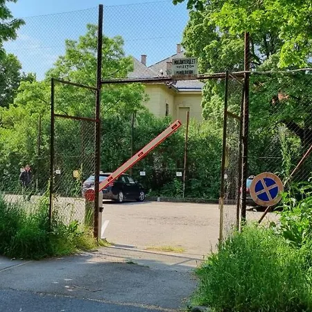 Mgtels - With Private Parking *
