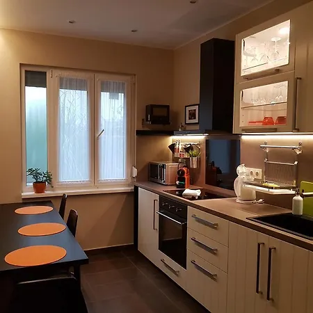 Apartment Mgtels - With Private Parking