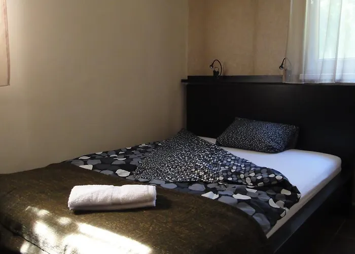 Mgtels - With Private Parking